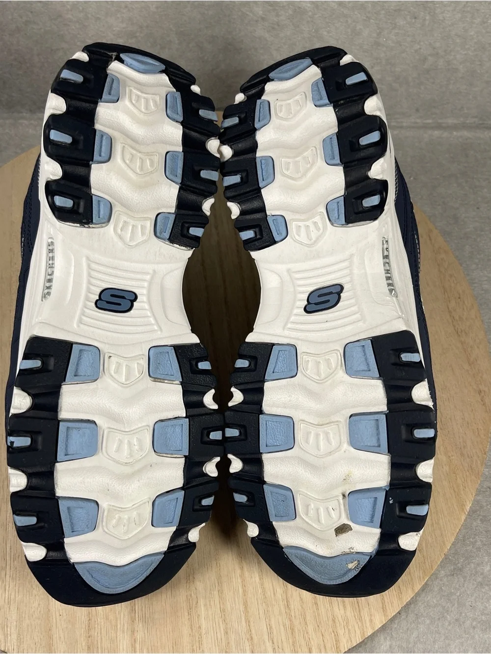 Skechers D'Lites Womens Size 9  Blue White Athletic Running Shoes Sneakers Wide